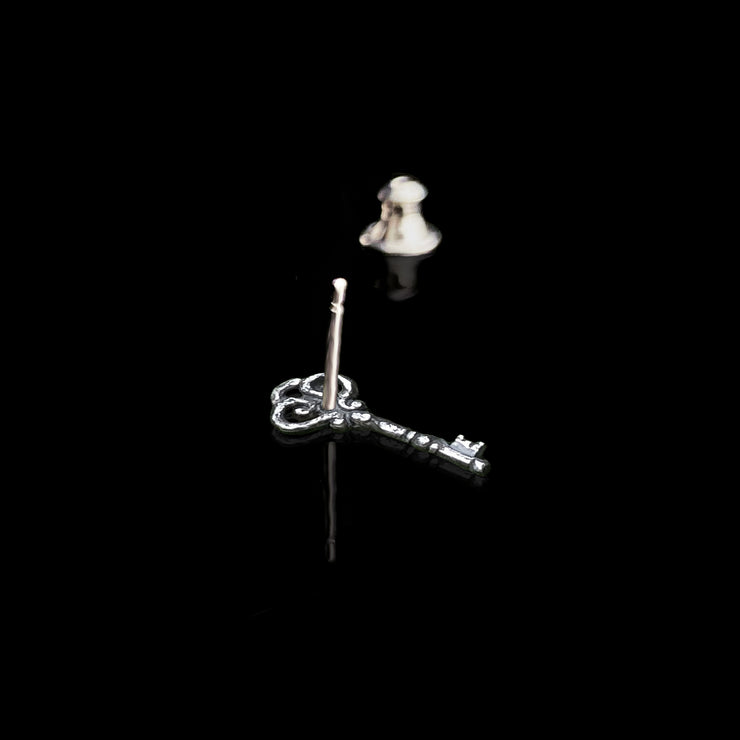 Key - Curio ear stud