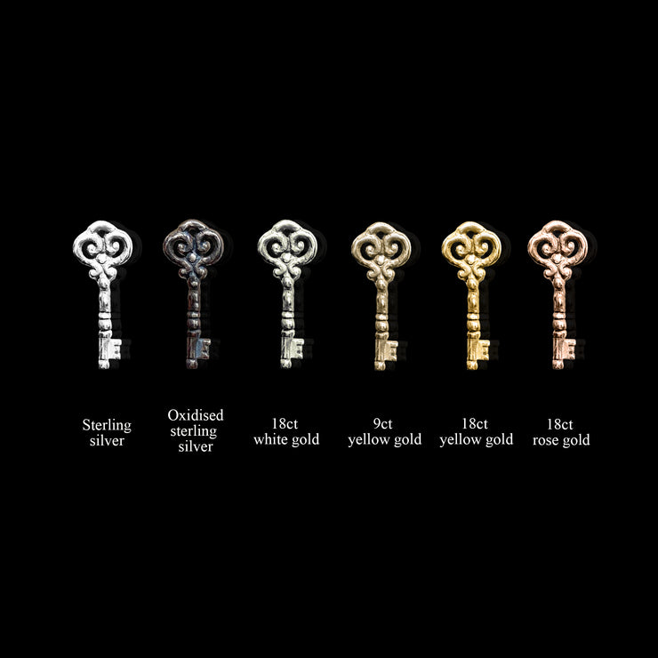Key - Curio ear stud