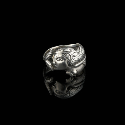 silver mermaid ring with black diamond eye